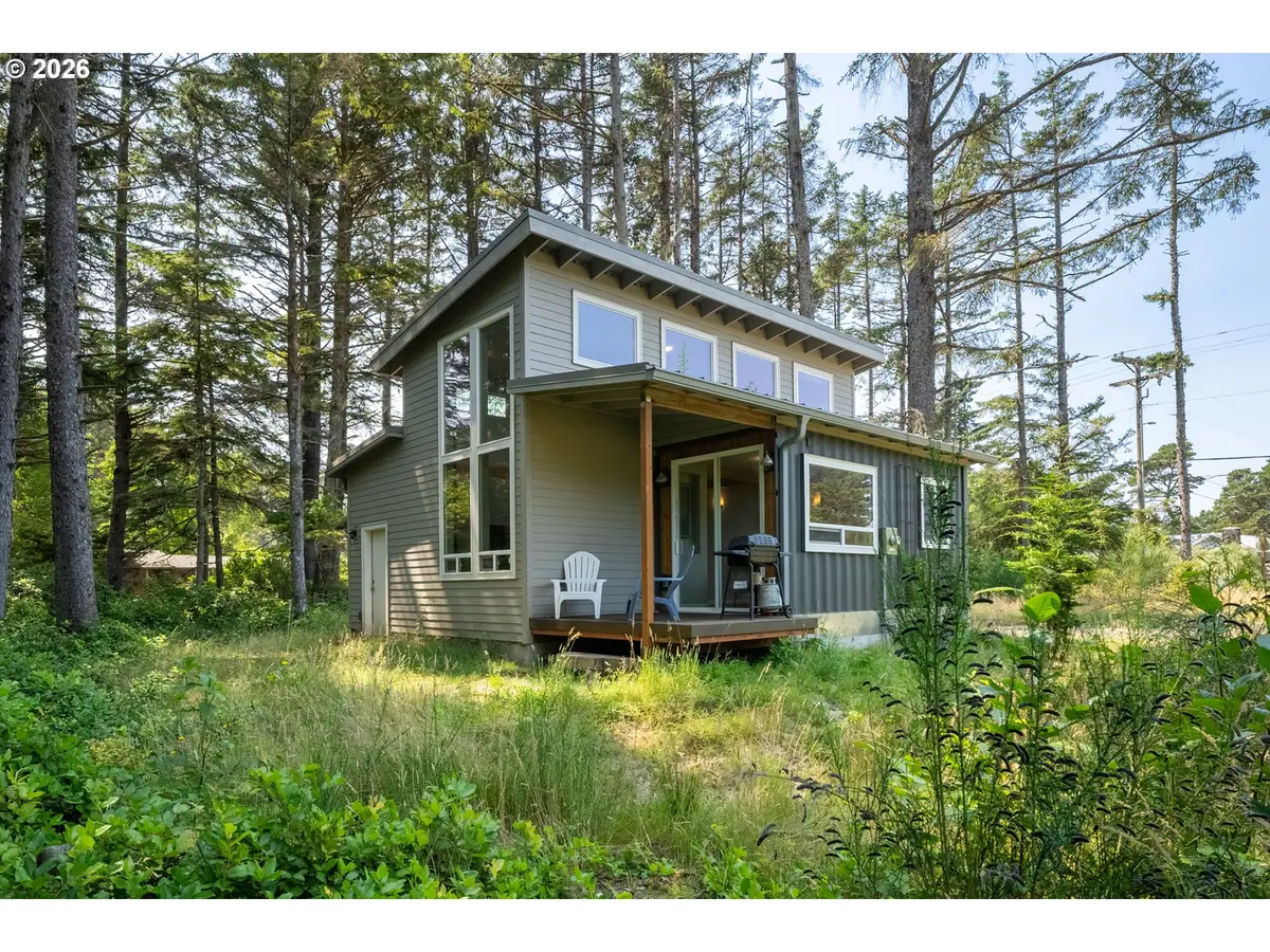 6005 Holly Ave, Pacificcity, OR 97135 - #1