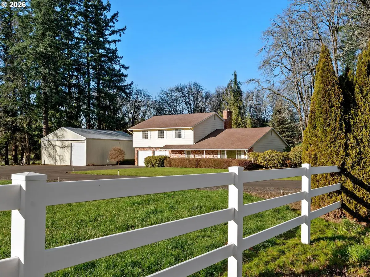 10061 NW Valley Vista Rd, Hillsboro, OR 97124 - Image #1