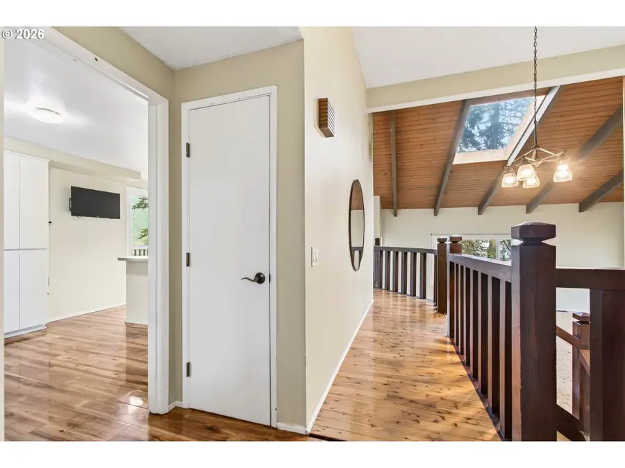 2090 Graham Dr, Eugene, OR 97405 - Image #3