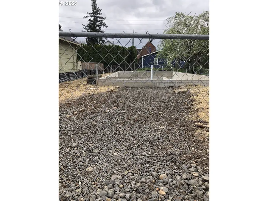 8040 SE Knight St, Portland, OR 97206 - #2