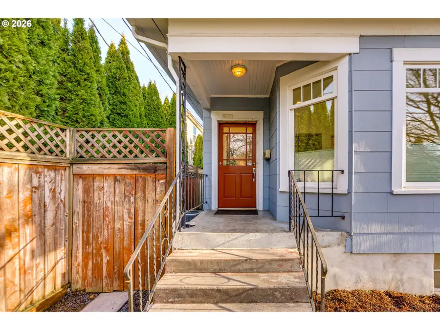 9468 N Mohawk Ave, Portland, OR 97203 - Image #2