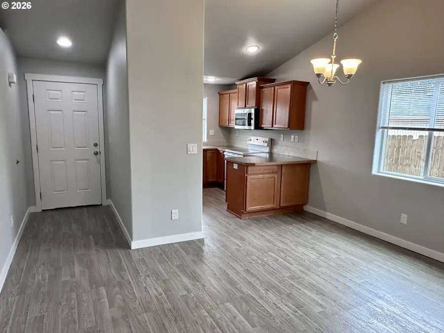 201 Lacasa St, Eugene, OR 97402 - #2