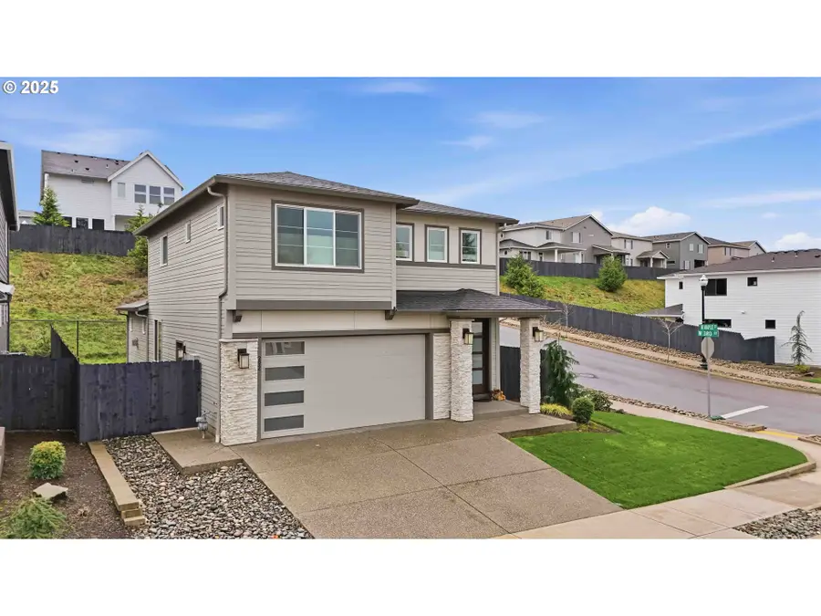 292 W Maple St, Washougal, WA 98671 - Image #2