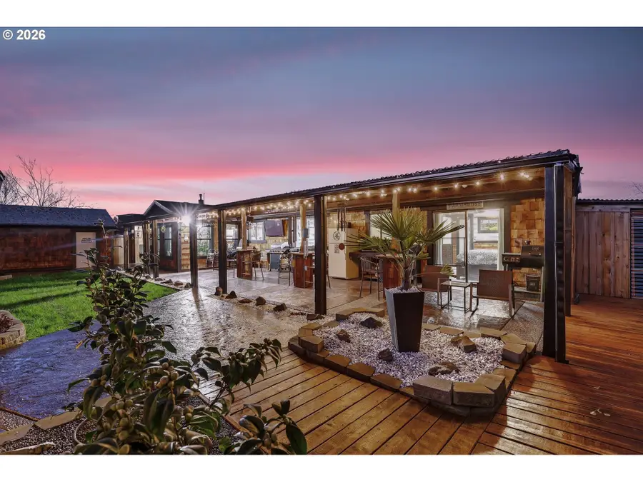 1670 NE Kennedy Ln, Hillsboro, OR 97124 - Image #3