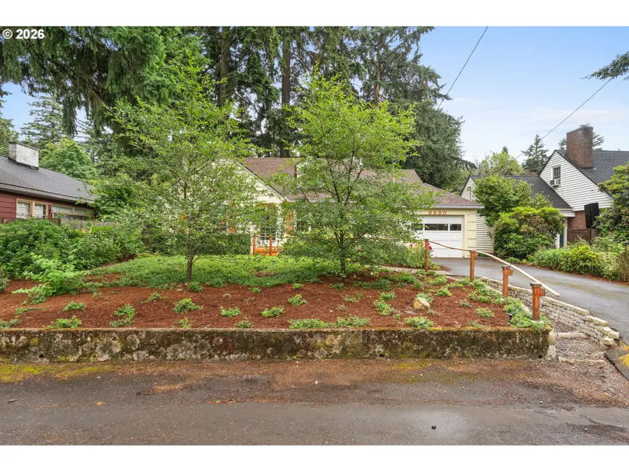 9830 NE Skidmore St, Portland, OR 97220 - #3