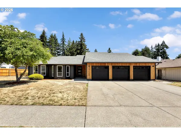 3715 NE 157th Ave, Vancouver, WA 98682