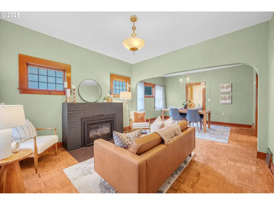 4633 NE 28th Ave, Portland, OR 97211 - Image #3