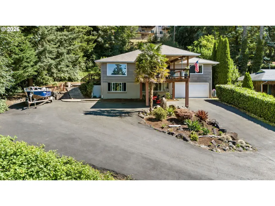 4024 Pacific Way, Longview, WA 98632 - #2