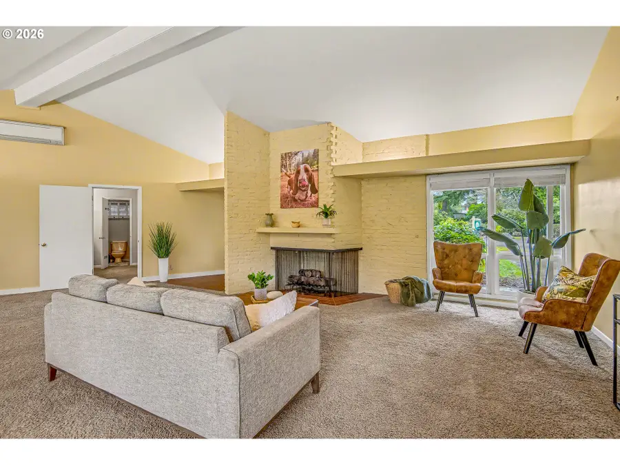 2453 Pioneer Pike, Eugene, OR 97401 - Image #3