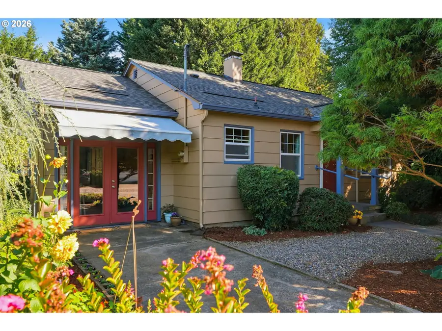 9715 N Syracuse St, Portland, OR 97203 - #2