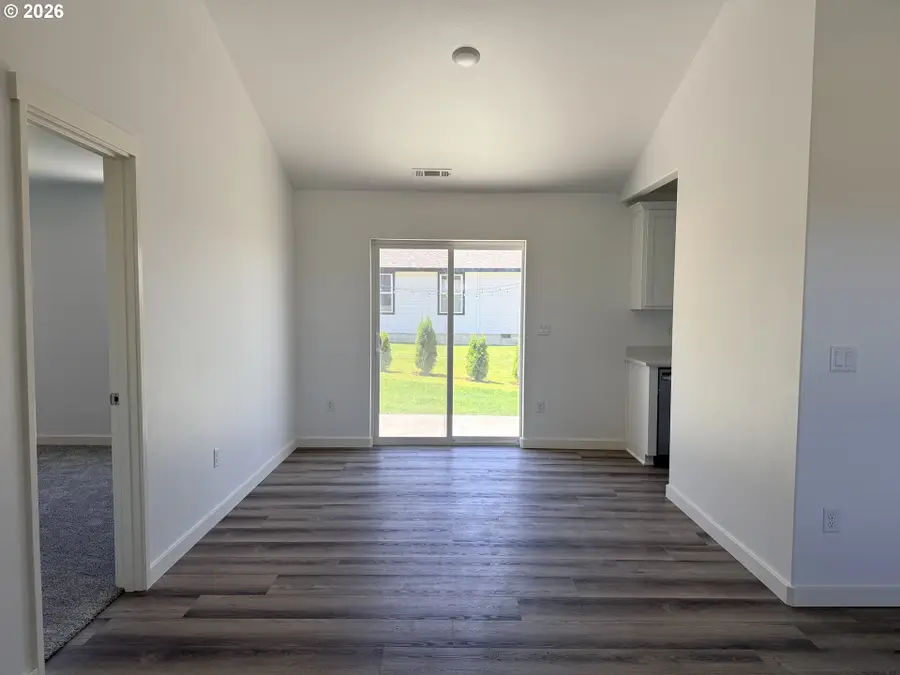 110 Truman Ave, Umatilla, OR 97882 - #3