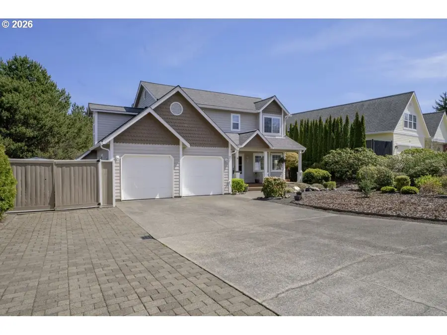 7 Onadoone Ct, Florence, OR 97439 - #3