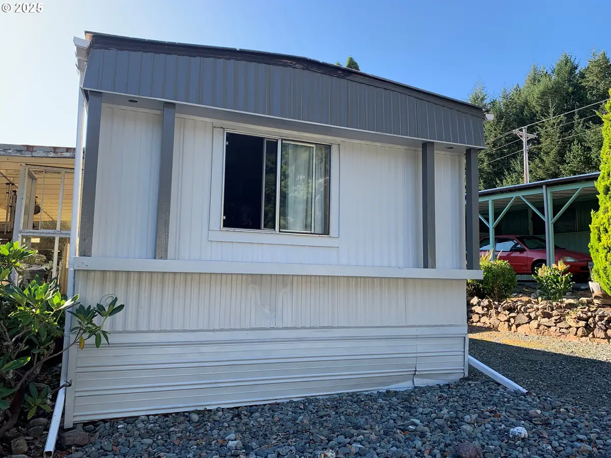 98825 Pleasant Hill Dr #6, Brookings, OR 97415 - Image #1