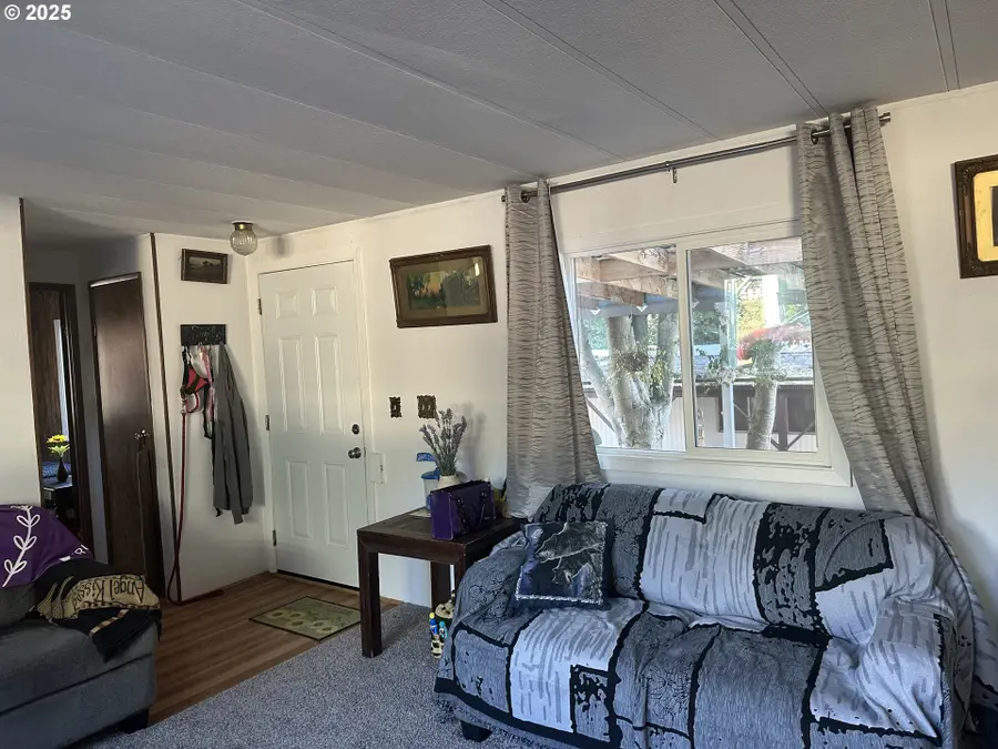 98825 Pleasant Hill Dr #6, Brookings, OR 97415 - Image #2