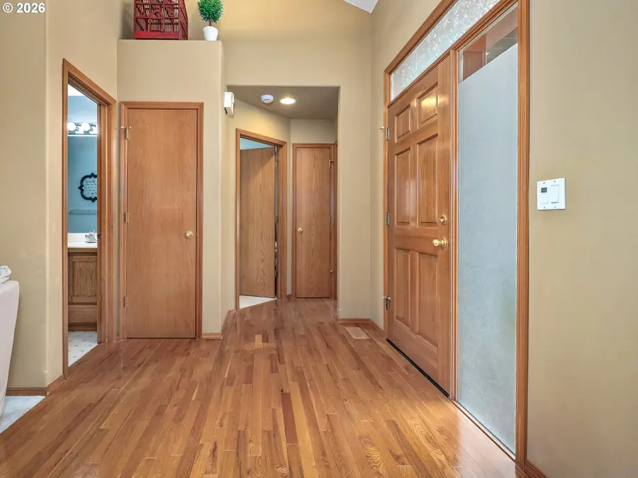 17921 SW Farwest Ln, Sherwood, OR 97140 - #3