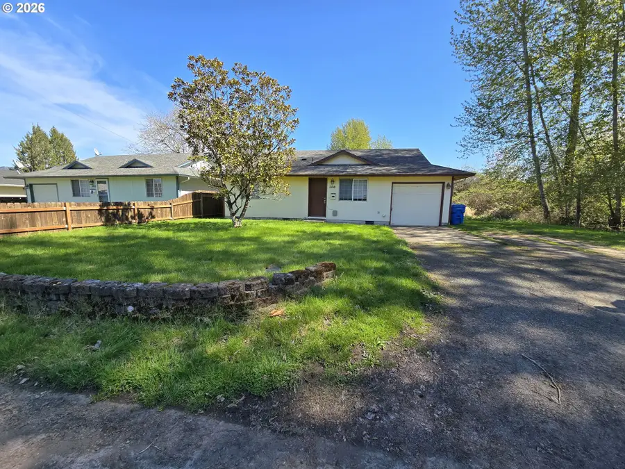 1108 S 11th Ave, Kelso, WA 98626 - #2