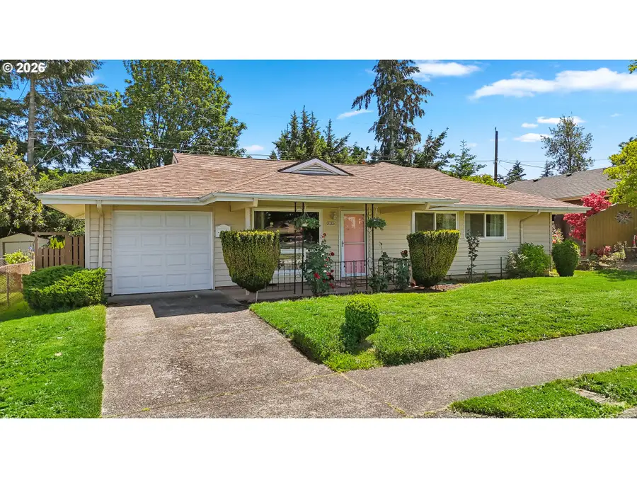 9006 N Gilbert Ave, Portland, OR 97203 - #2