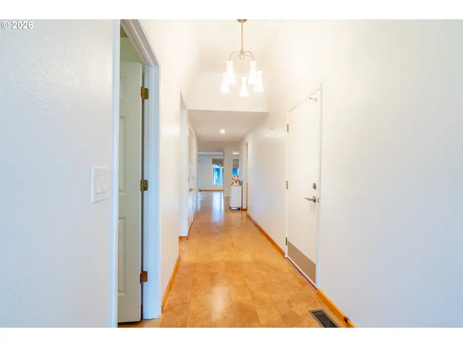 21546 SW Peggy Ct, Beaverton, OR 97003 - #2