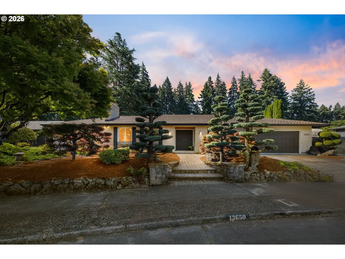 13650 NE Hassalo St, Portland, OR 97230 - #1