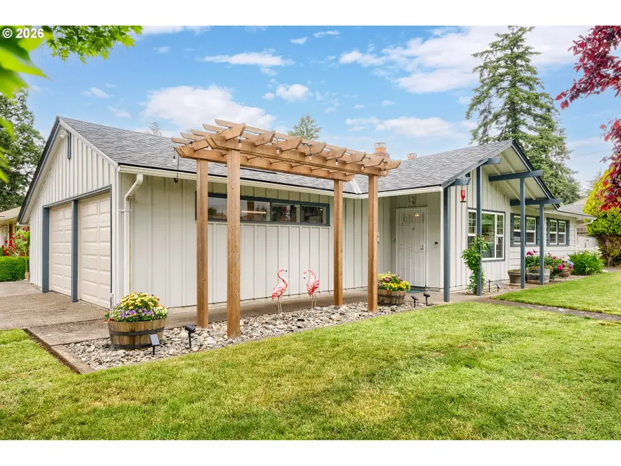 2209 NE 108th Ave, Portland, OR 97220 - #2