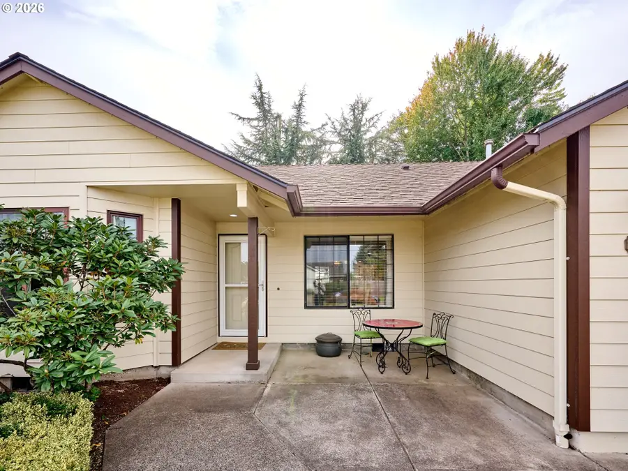 1324 Golden Ln N, Keizer, OR 97303 - #2