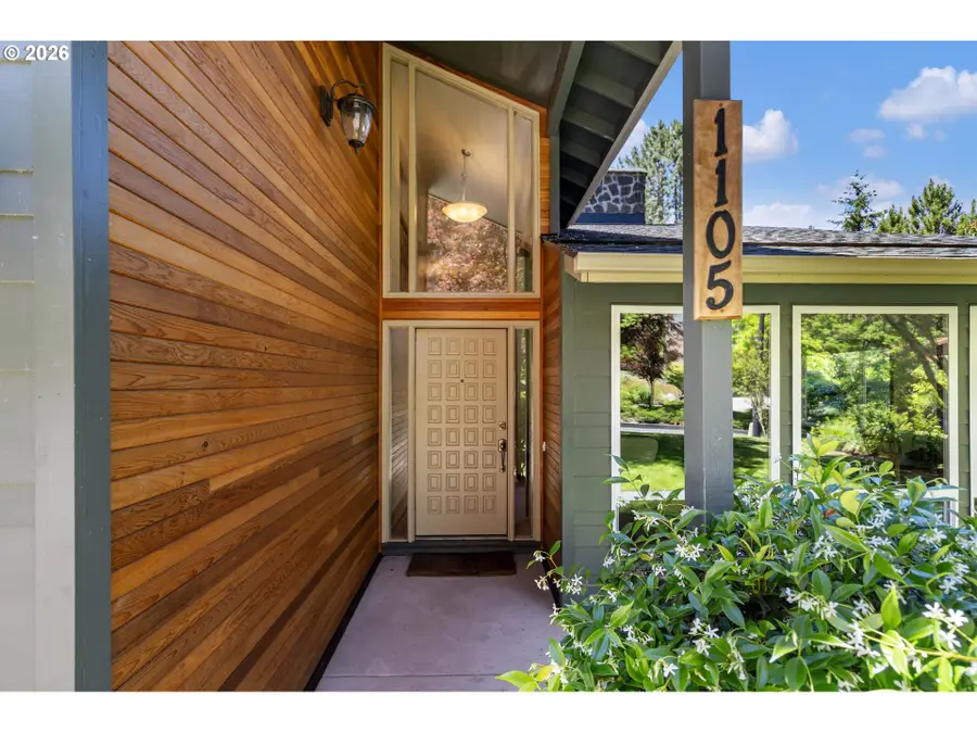 1105 SW 10th Dr, Gresham, OR 97080 - #3