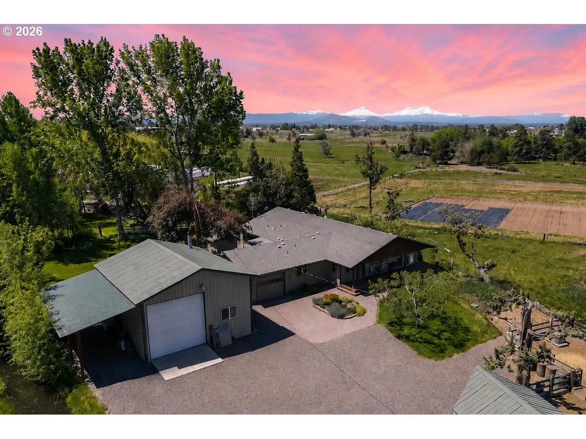 1350 NE Yucca Ave, Redmond, OR 97756 - #1