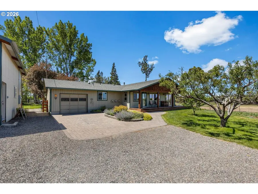 1350 NE Yucca Ave, Redmond, OR 97756 - #3