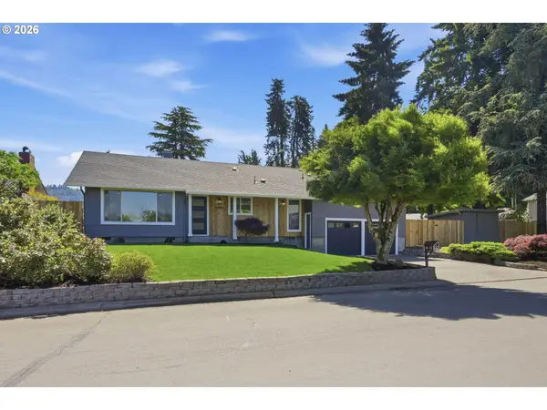 2453 37th St, Springfield, OR 97477