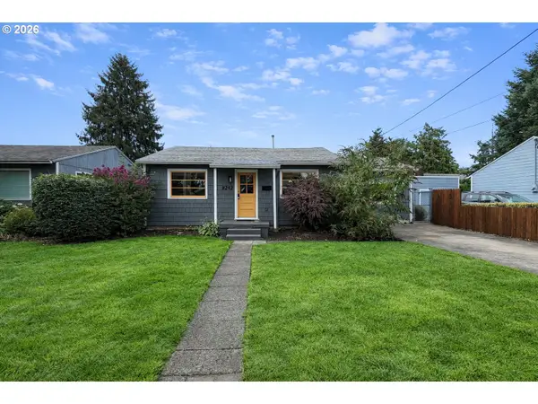 9242 SE Harrison St, Portland, OR 97216