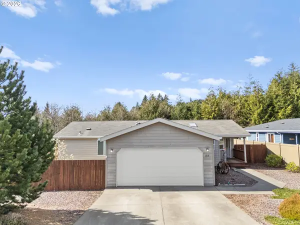 155 SE Whalesong Dr, DepoeBay, OR 97341