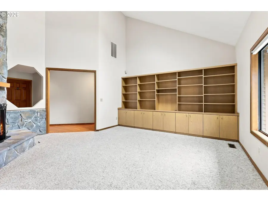 6700 SW Juniper Ter, Beaverton, OR 97008 - #3