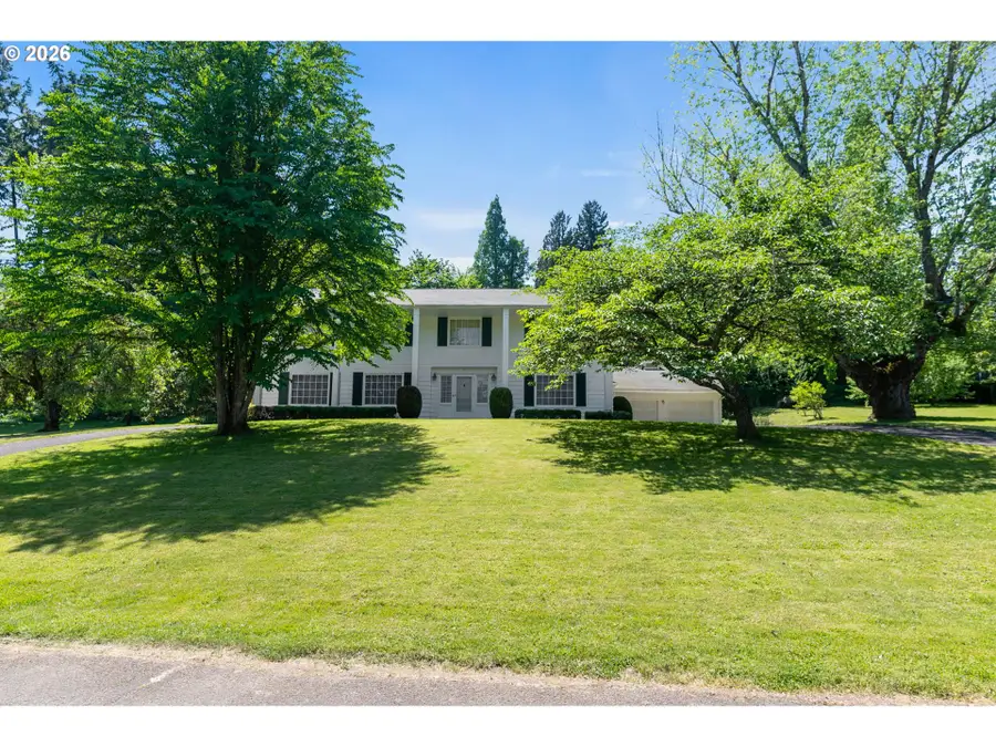 11385 S Riverwood Rd, Portland, OR 97219 - #3