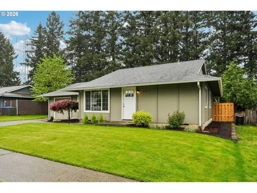 915 SE 205th Dr, Gresham, OR 97030 - #3