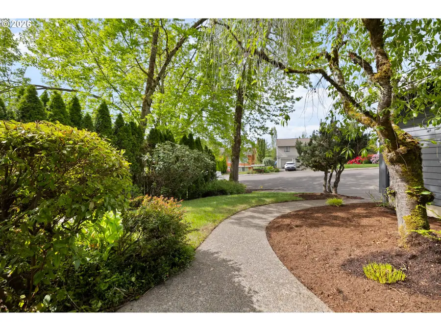 17511 NW Santiam Dr, Portland, OR 97229 - #3