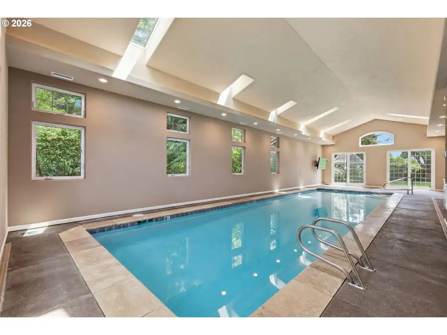 161 River Club Dr, Roseburg, OR 97471 - #2