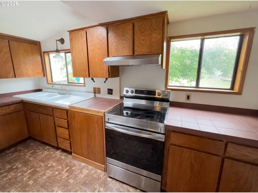 35390 Rueppel Ave, Pacific City, OR 97135 - #2