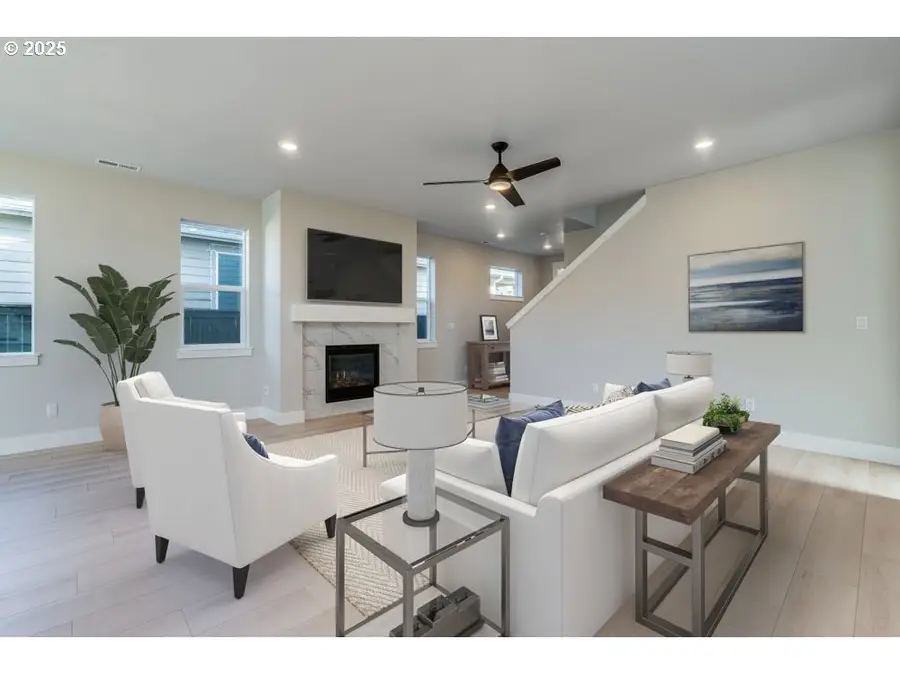 1330 E Canto St, Newberg, OR 97132 - Image #2