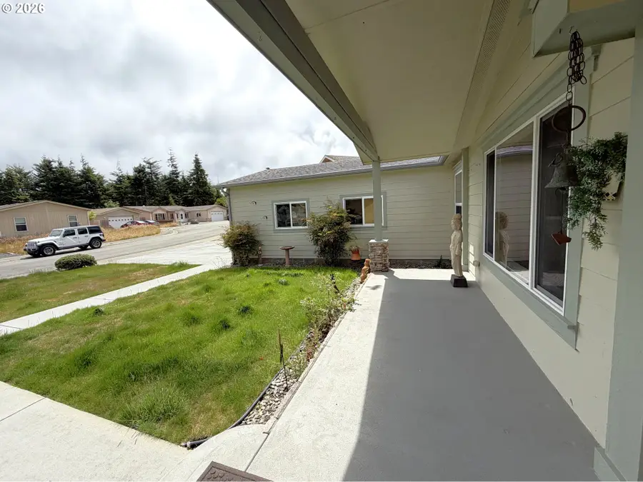 63408 Nathan Dr, Barview, OR 97420 - #2