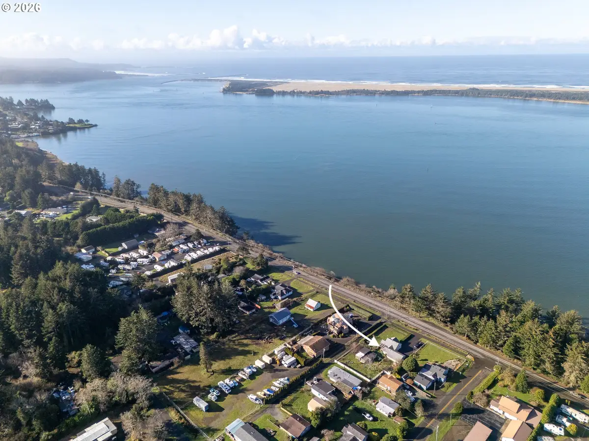 92222 Cape Arago Hwy, Coos Bay, OR 97420 - Image #1