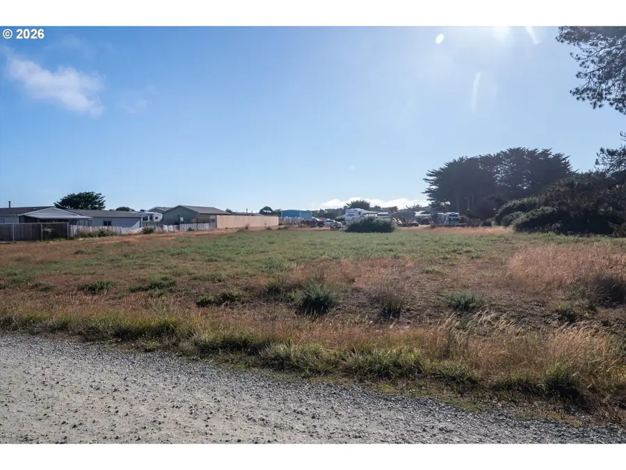 13th Ct Sw, Bandon, OR 97411 - #2
