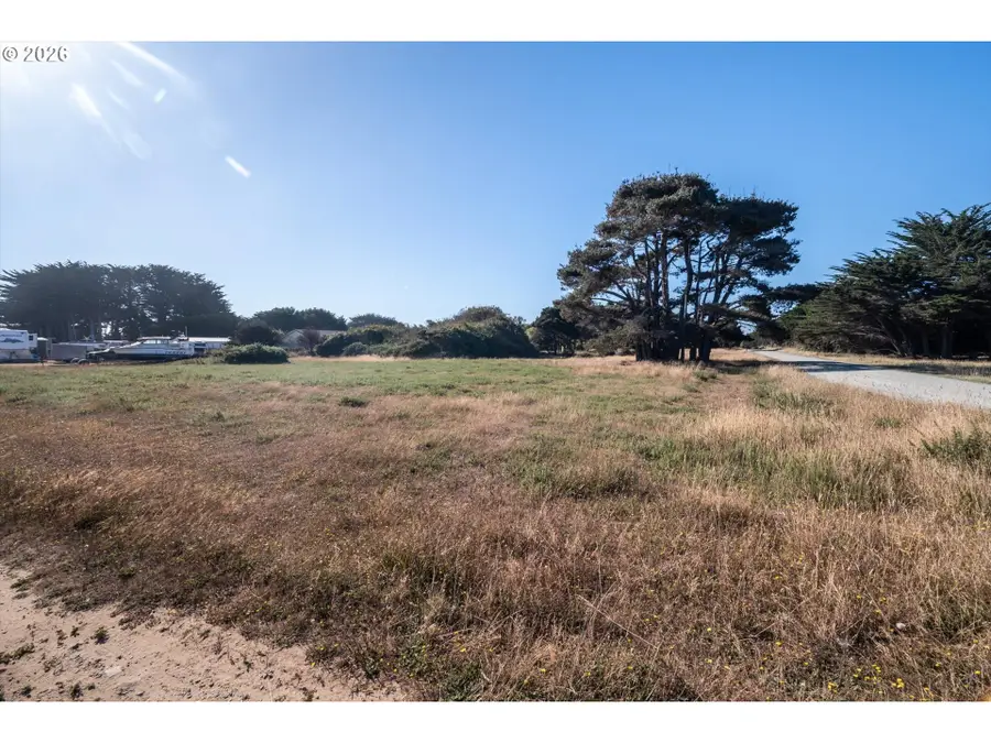 13th Ct Sw, Bandon, OR 97411 - #3