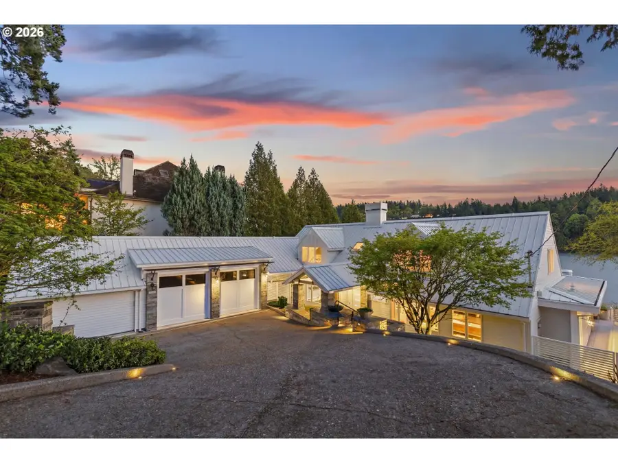 2600 Summit Dr, Lake Oswego, OR 97034 - #3