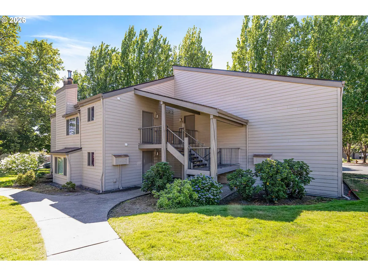 10137 SW Trapper Ter, Beaverton, OR 97008 - #1