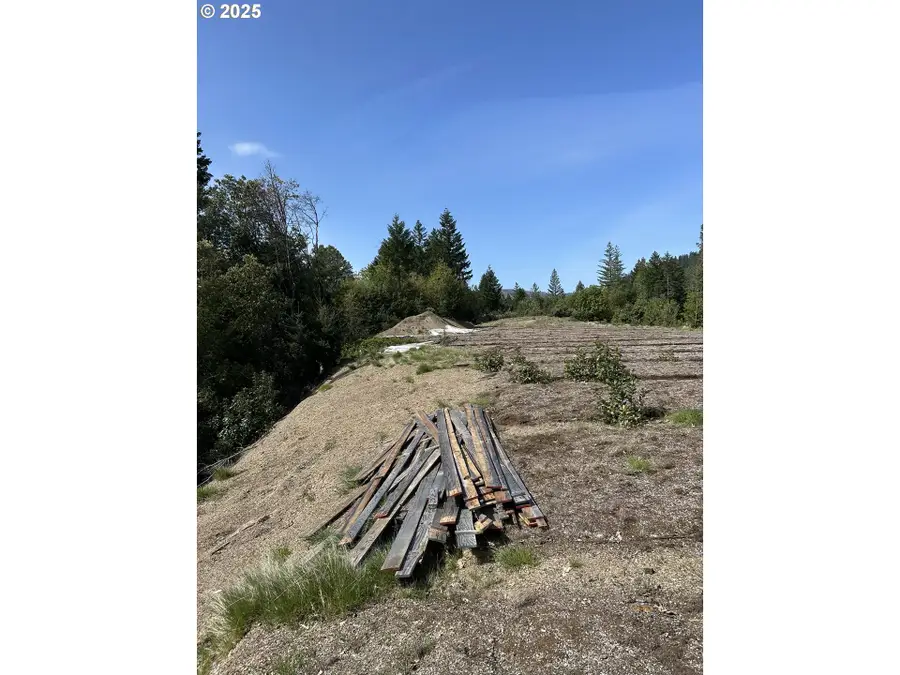 Redwood Hwy, O Brien, OR 97534 - Image #3