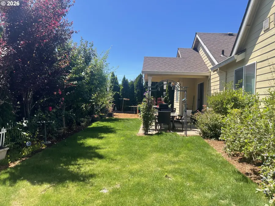 323 NW Pacific Hills Dr, Willamina, OR 97396 - Image #2