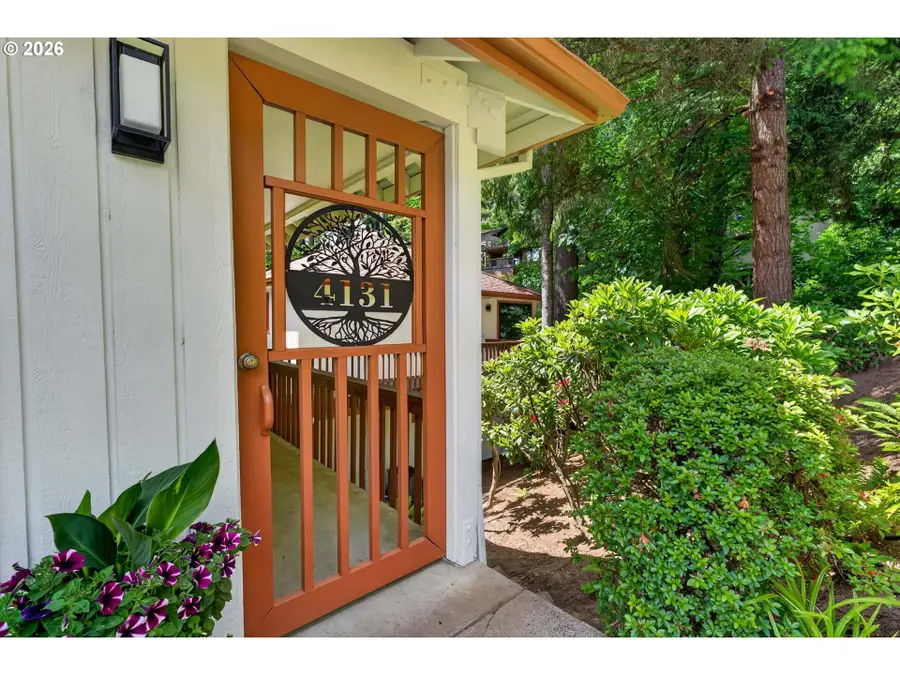 4131 SW Chesapeak Ave, Portland, OR 97239 - #2