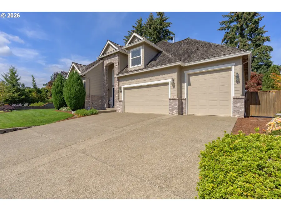 793 NW Michelbook Ct, McMinnville, OR 97128 - #3
