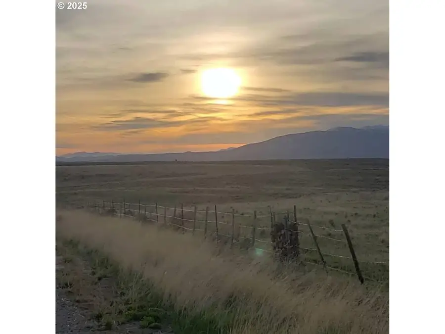 36029 Dry Creek Rd, Baker City, OR 97814 - Image #2