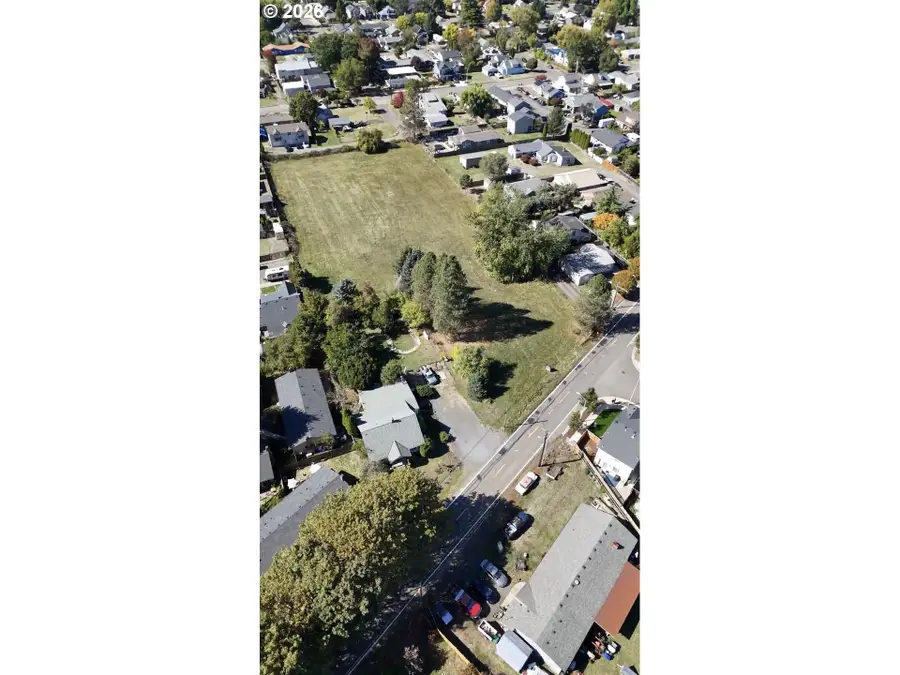 917 S Wynooski St, Newberg, OR 97132 - #2
